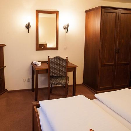 Hotel & Restaurant Klosterhof Dresde Chambre photo