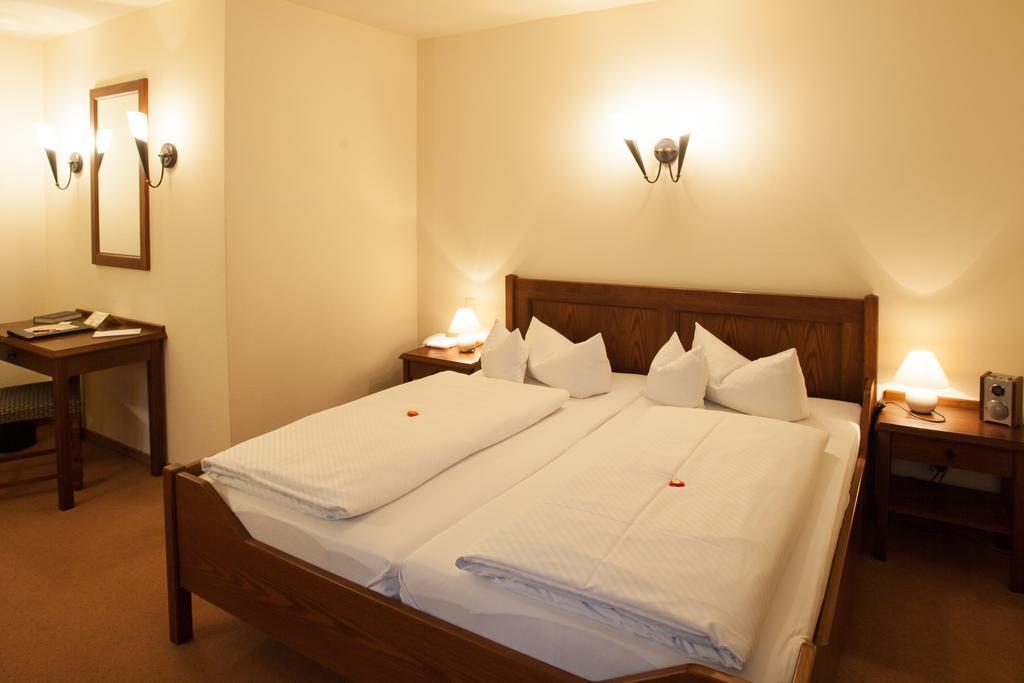 Hotel & Restaurant Klosterhof Dresde Chambre photo